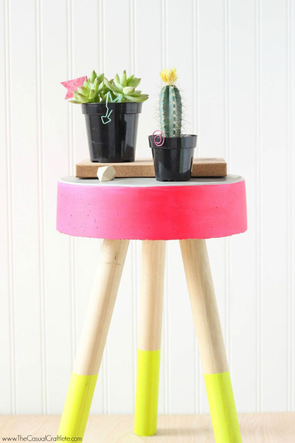 DIY-Concrete-Stool-and-Plant-Stand