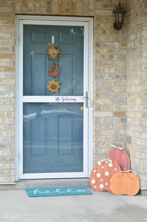Pumpkins are the perfect decor for any front porch for the entire fall season. Check out this tutorial for finishing these Fall Porch Pumpkins. 