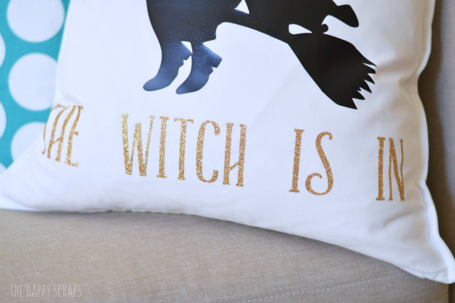 Making custom holiday decor couldn't be easier with the Cricut Explore and some iron-on vinyl. Come and learn how easy this DIY Halloween Pillow is to make.