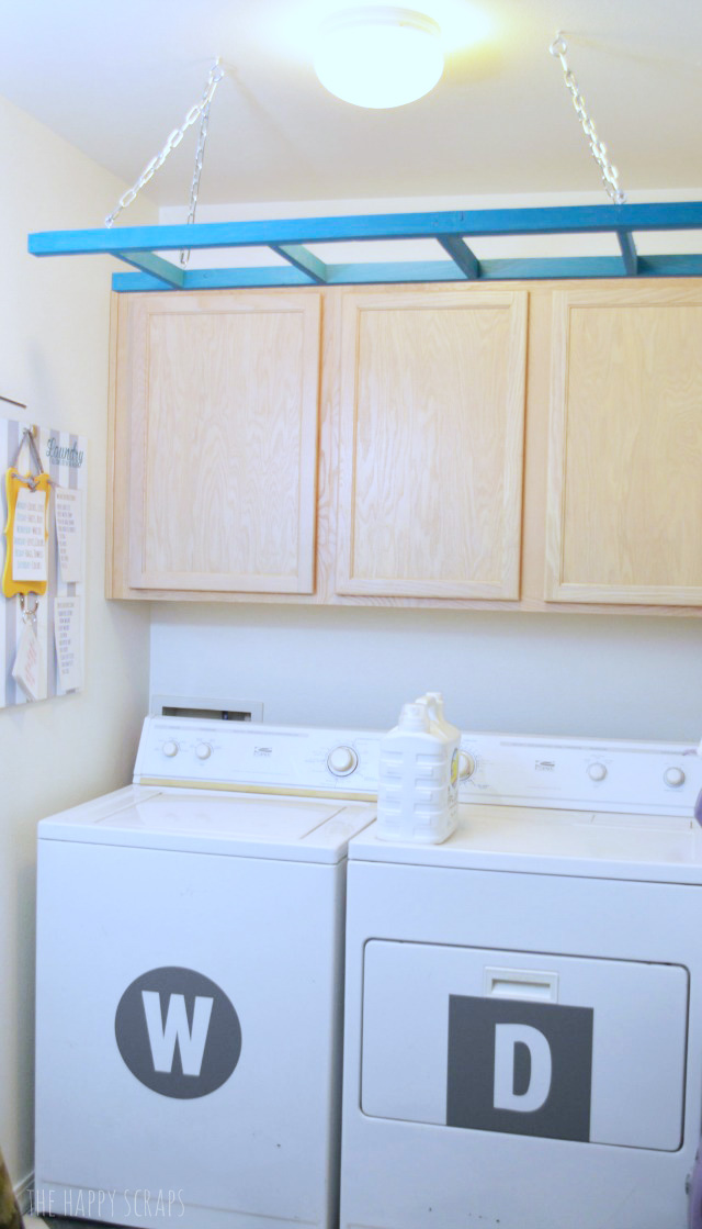 Get organized with getting laundry put away with the Laundry Room Ladder. It's easy to build and will my your laundry life easier!