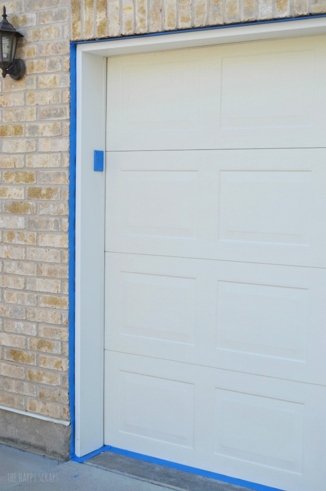 Looking for an Easy House Update? Modern Masters Front Door Paint is one way to bring new life to your home, and it's easy to do. 