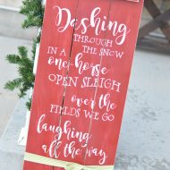 Christmas Front Porch Sign with Cricut