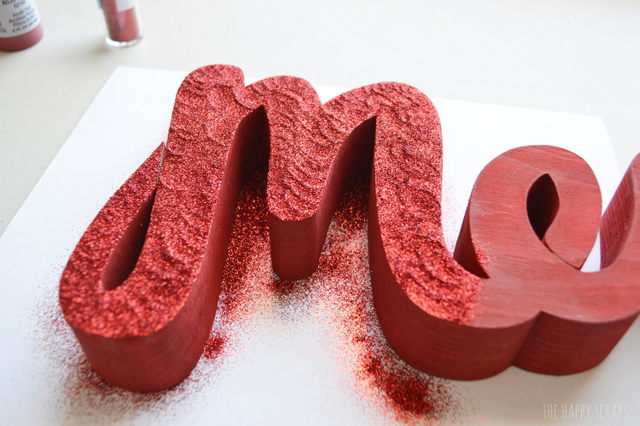 Red is a Christmas color for sure, so what better color to use to finish off this fun Merry Christmas Wood Letter Set. Stop by the blog to see it!