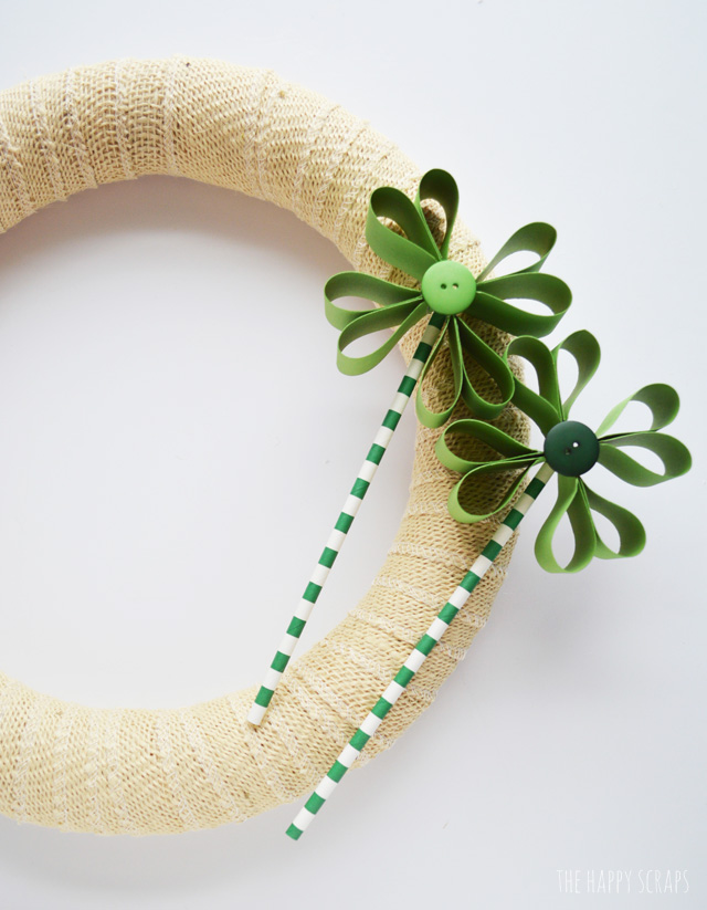 Use your 1-2-3 Punch Board to create this fun + simple Paper Shamrock Wreath. I'm sharing the full tutorial on the blog today. 