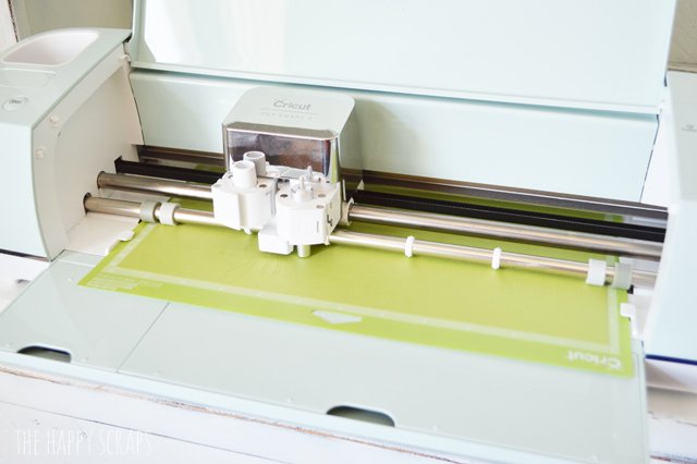 If you have a Cricut Explore Air, you've probably found yourself asking "What Materials Can I Cut with the Cricut Explore?" I've got the answer for you. 