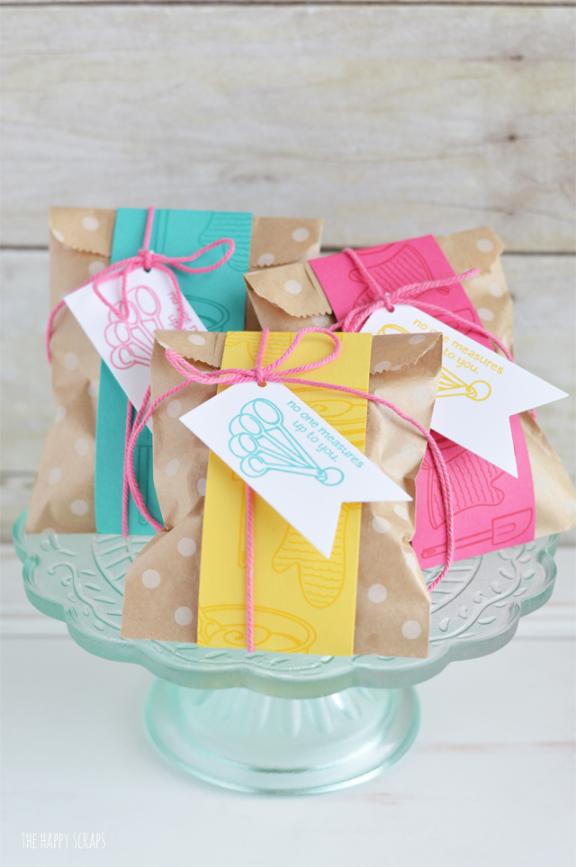 Sometimes you just need a little Sweet Treat for a Friend. This is the perfect little package to put together anytime you need a little gift.