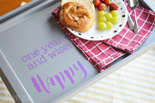 If you enjoy celebrating birthdays, then you need to make a Breakfast in Bed Happy Birthday Tray. Your family will love the new tradition!