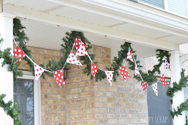 Looking for a fun holiday project? Put together this DIY Christmas Front Porch Banner to add to your front porch this holiday season.