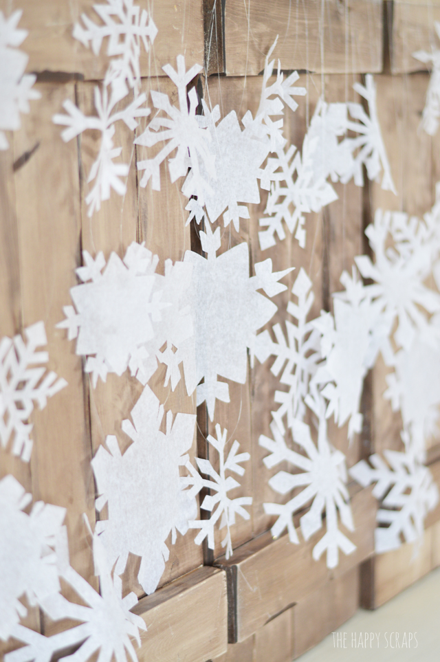 Every home needs some Crepe Paper Hanging Snowflakes for the winter season. Check out how easy this display was to make using my Cricut Maker. 