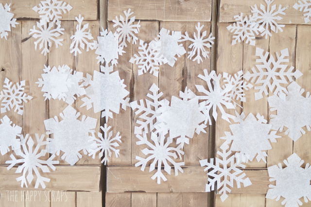 Every home needs some Crepe Paper Hanging Snowflakes for the winter season. Check out how easy this display was to make using my Cricut Maker. 