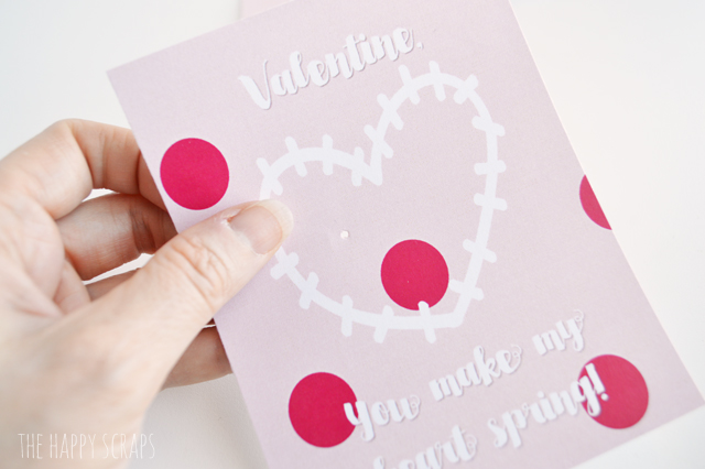 This You Make My Heart Spring Valentine is the perfect thing for your kids to hand out to their class. The kids will love it! 