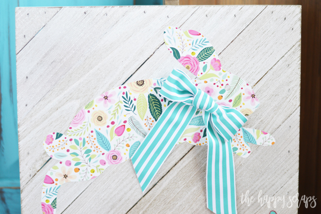 This Quick & Easy Easter Sign is the perfect afternoon project and it will be the perfect addition to the Easter decor that you already have. Get the how-to from The Happy Scraps. 