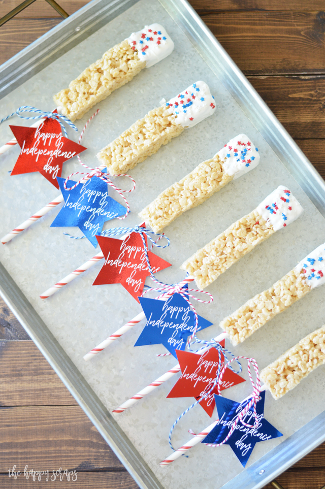 These Happy Independence Day Foil Tags are perfect to tie onto a treat, goodie bag, or something else fun! The foil sure makes them the star! ;)