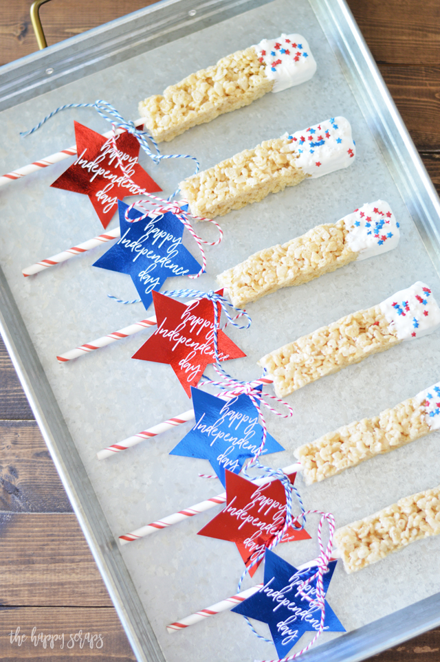 These Happy Independence Day Foil Tags are perfect to tie onto a treat, goodie bag, or something else fun! The foil sure makes them the star! ;)