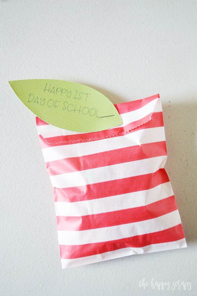 These quick + easy Back to School Paper Sack Treat Bags are the perfect little treat sack to give your kids when they get home from school on the first day!