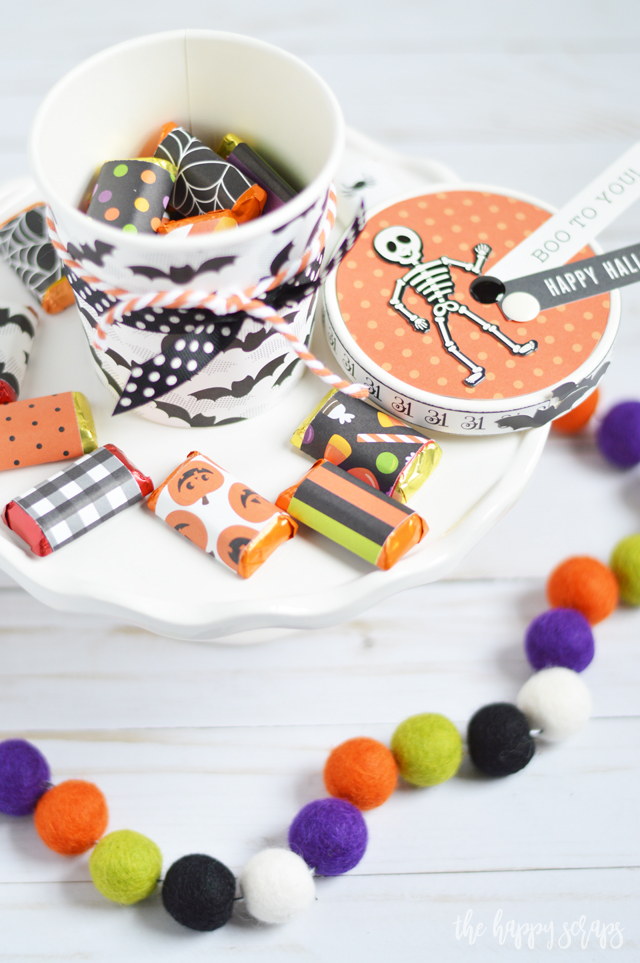 Creating this DIY Halloween Treat Gift Box is a fun and easy project that you'll enjoy putting together. It makes a great little treat to give to a friend!