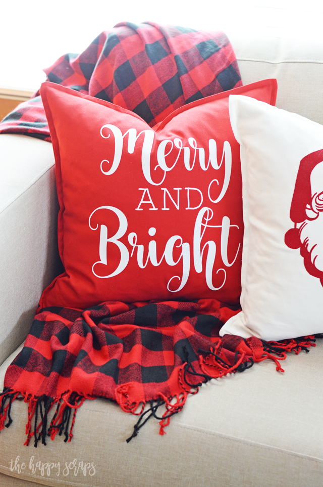 These DIY Christmas Throw Pillows are a quick and easy project that will have your home ready for Christmas in no time! Get the tutorial on the blog. 