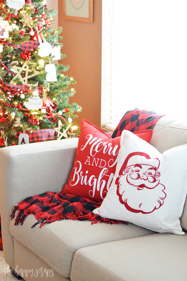 DIY Christmas Throw Pillows The Happy Scraps