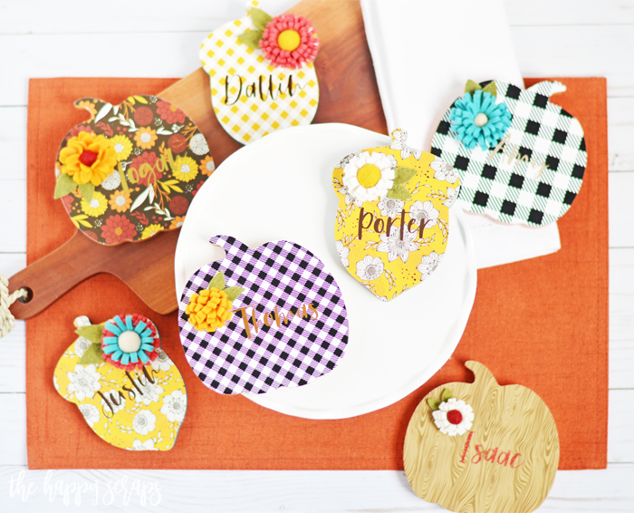 You'll have these Simple Thanksgiving Place Cards put together in no time, and they will be a great addition to your Thanksgiving Dinner Table. 