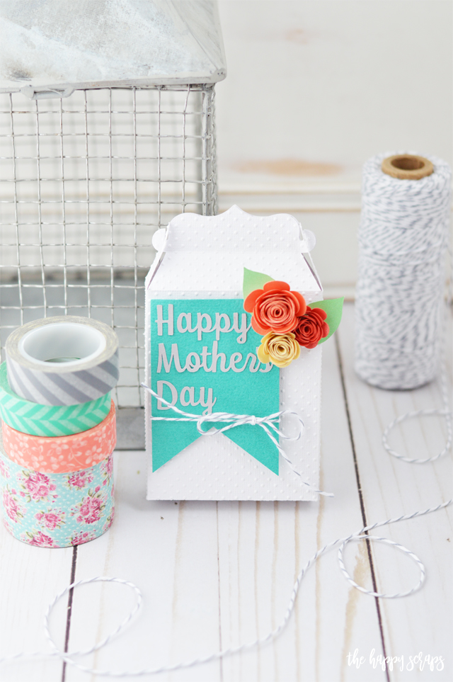 Check out these 20 Projects to Make with the Cricut Maker! You're sure to be inspired to start creating everything from holiday decor to parties! 