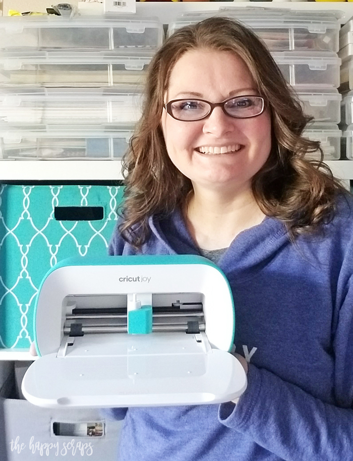 These Three Little Things to Make with the Cricut Joy are quick and easy projects that you can have made in a few short minutes! 