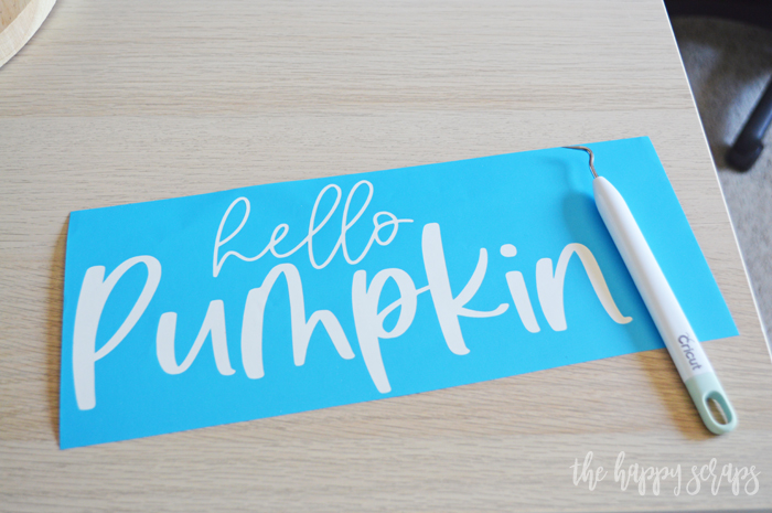 This Hello Pumpkin Fall Door Decor is sure to make sure to bring a smile to any guest to your home. Get the free SVG + tutorial on the blog.